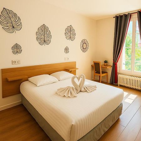Logis Hotel Du Cirque Troyes Centre Historique Ngoại thất bức ảnh