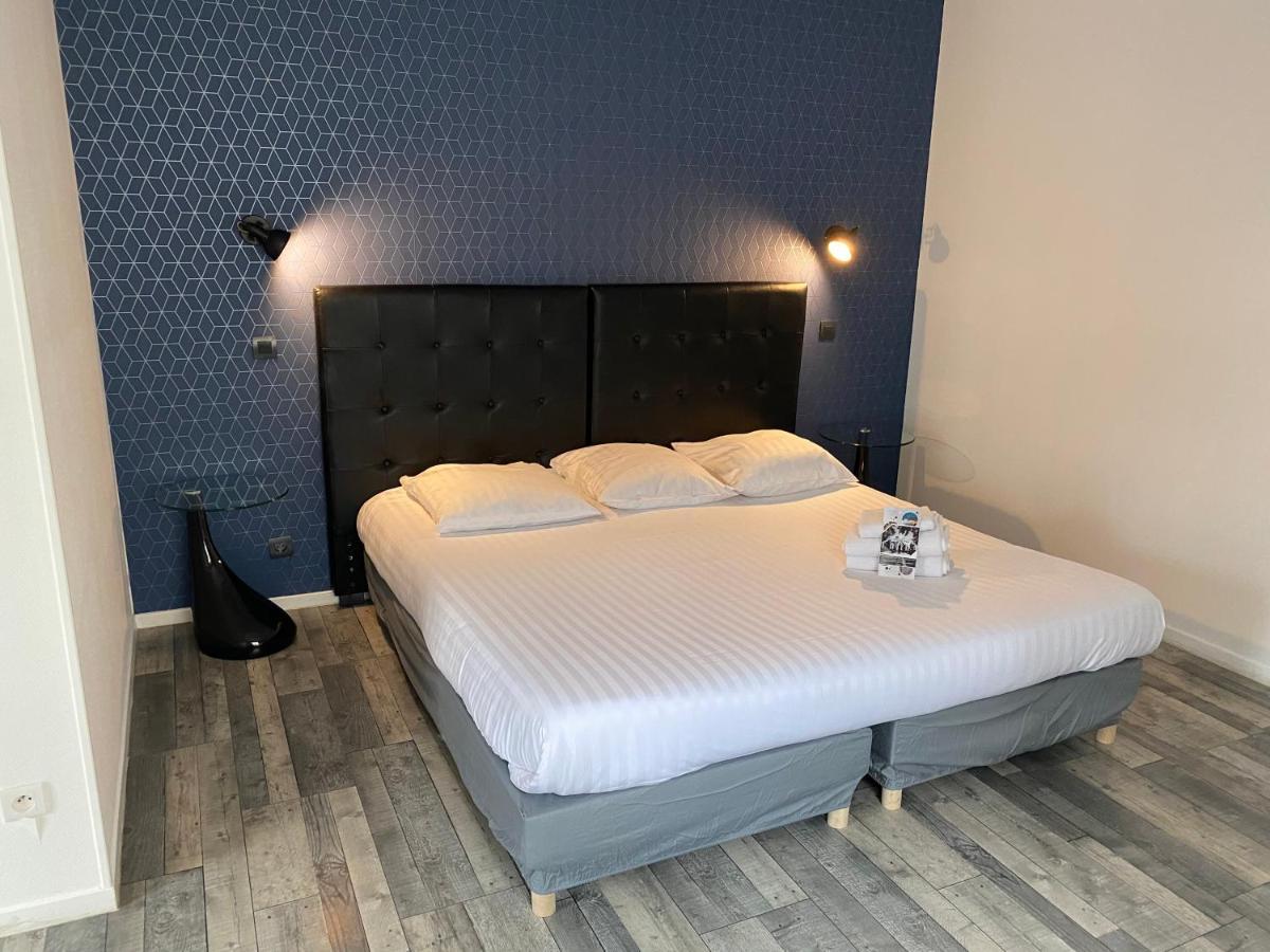 Logis Hotel Du Cirque Troyes Centre Historique Ngoại thất bức ảnh