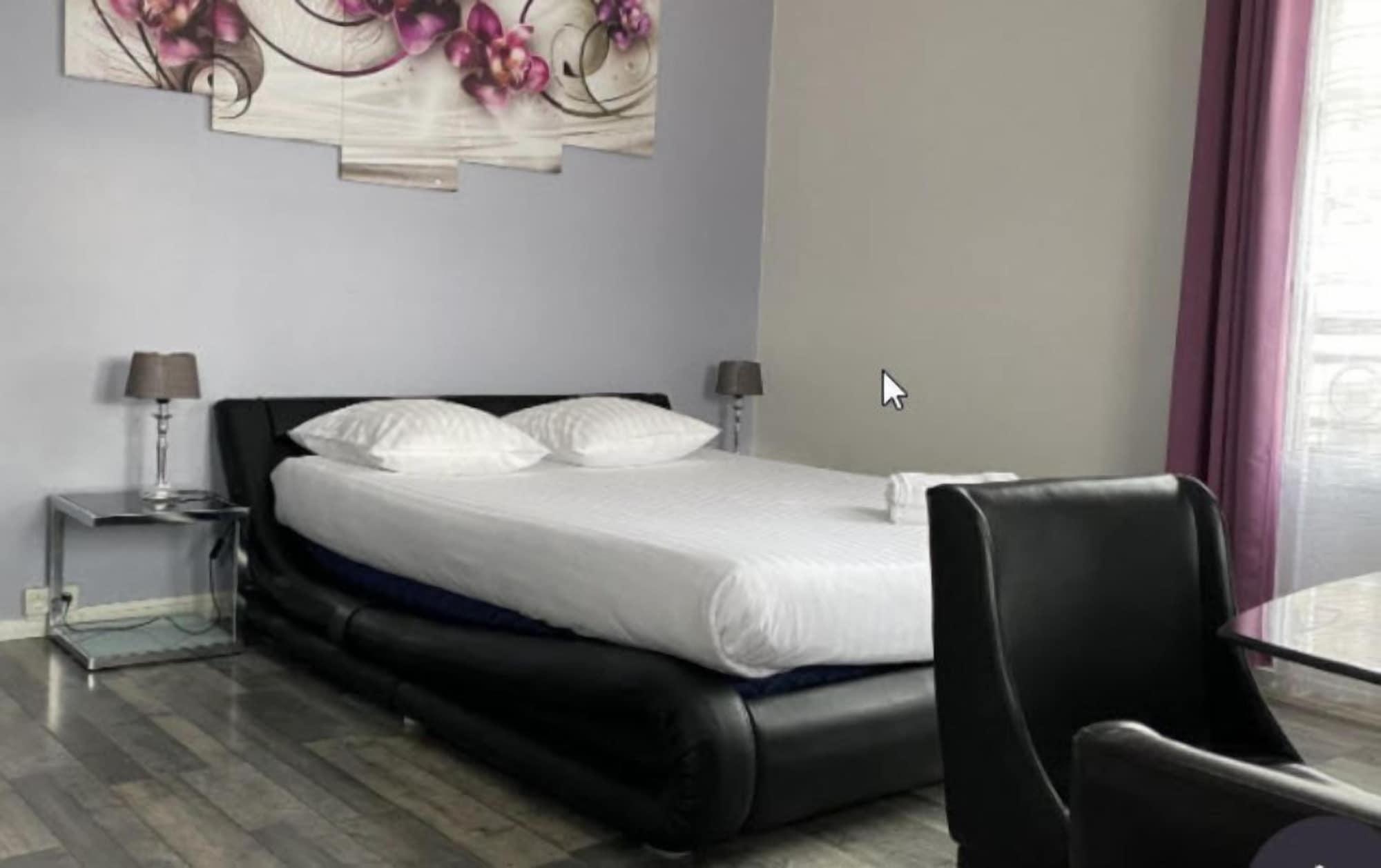 Logis Hotel Du Cirque Troyes Centre Historique Ngoại thất bức ảnh