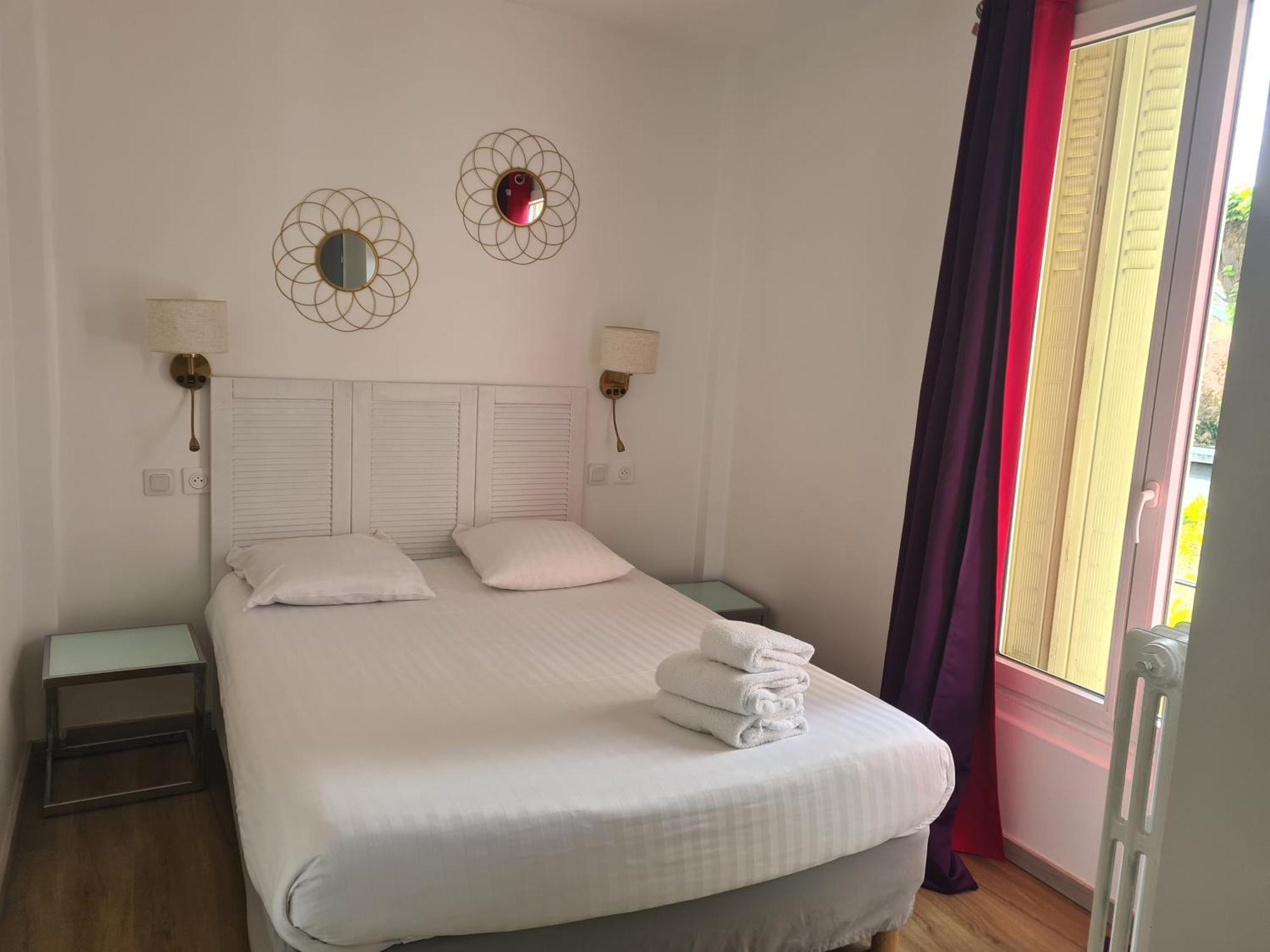 Logis Hotel Du Cirque Troyes Centre Historique Ngoại thất bức ảnh