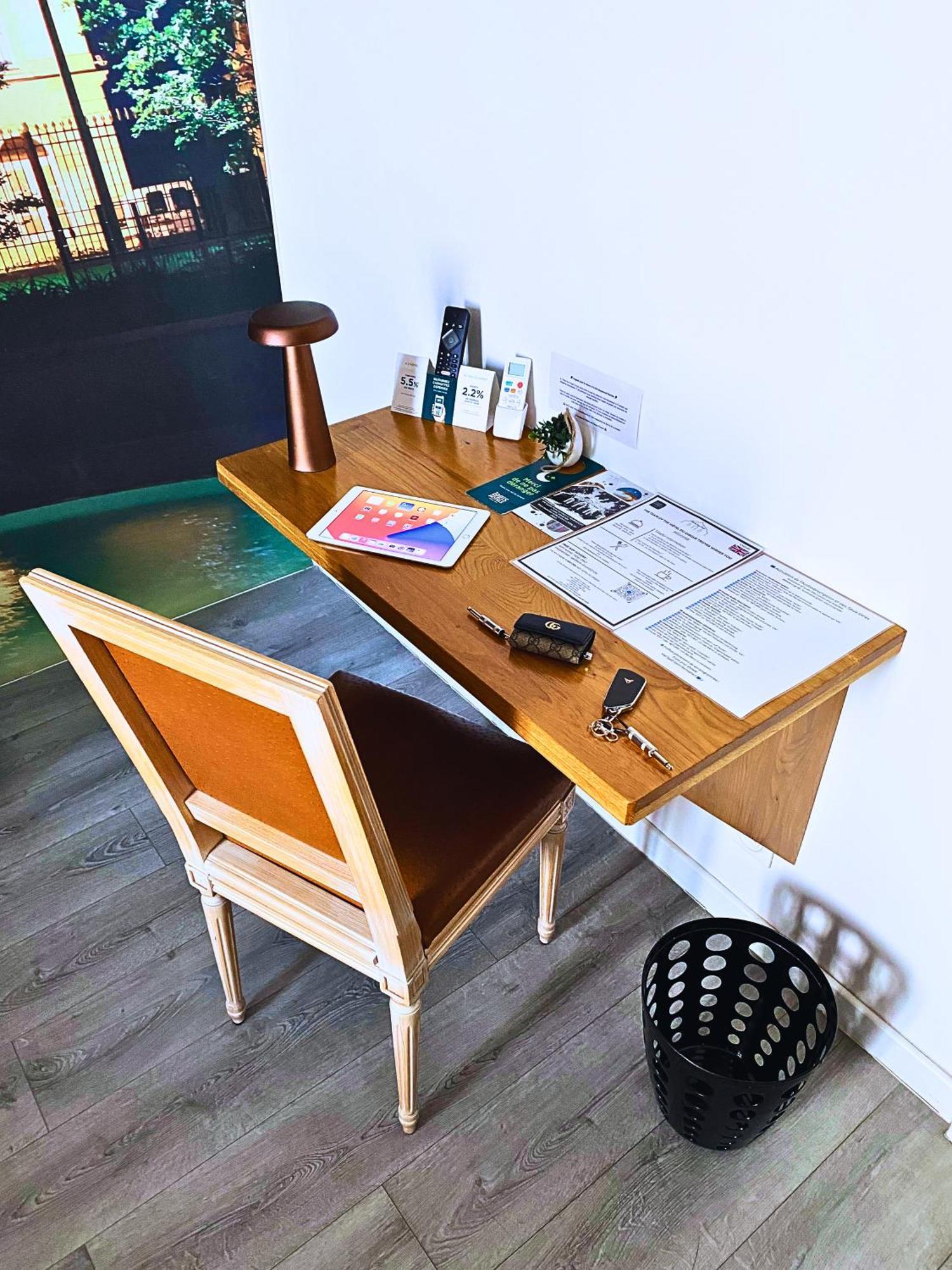 Logis Hotel Du Cirque Troyes Centre Historique Ngoại thất bức ảnh