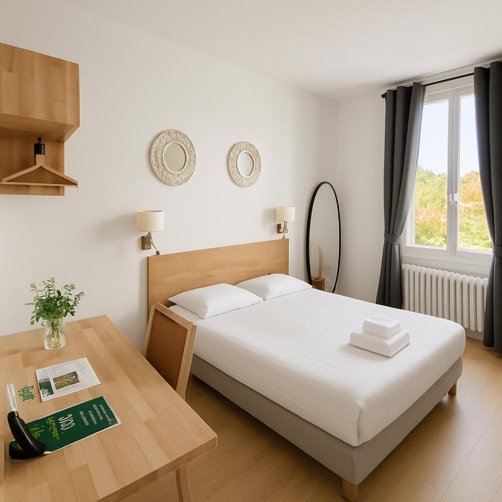 Logis Hotel Du Cirque Troyes Centre Historique Ngoại thất bức ảnh