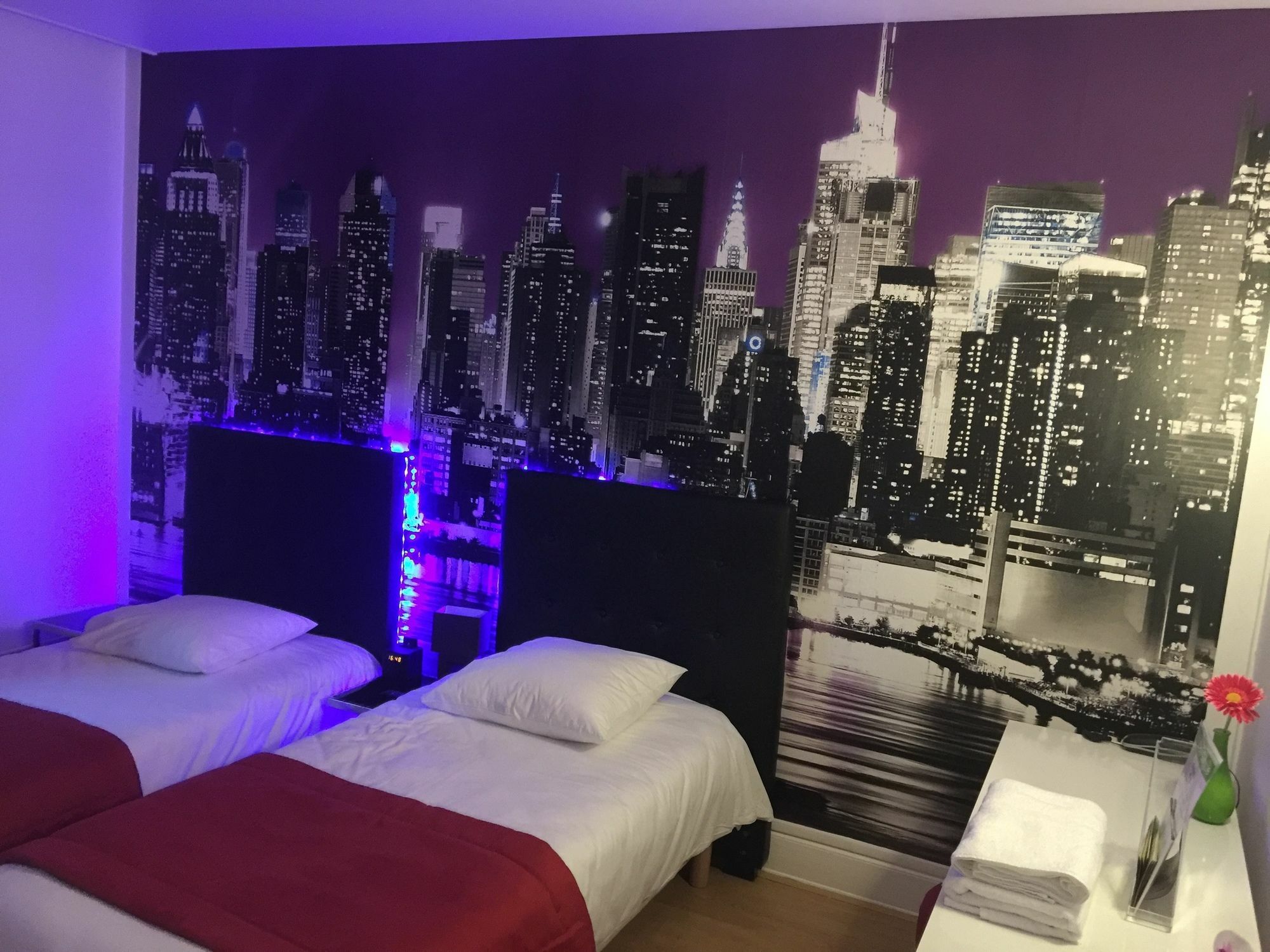 Logis Hotel Du Cirque Troyes Centre Historique Ngoại thất bức ảnh